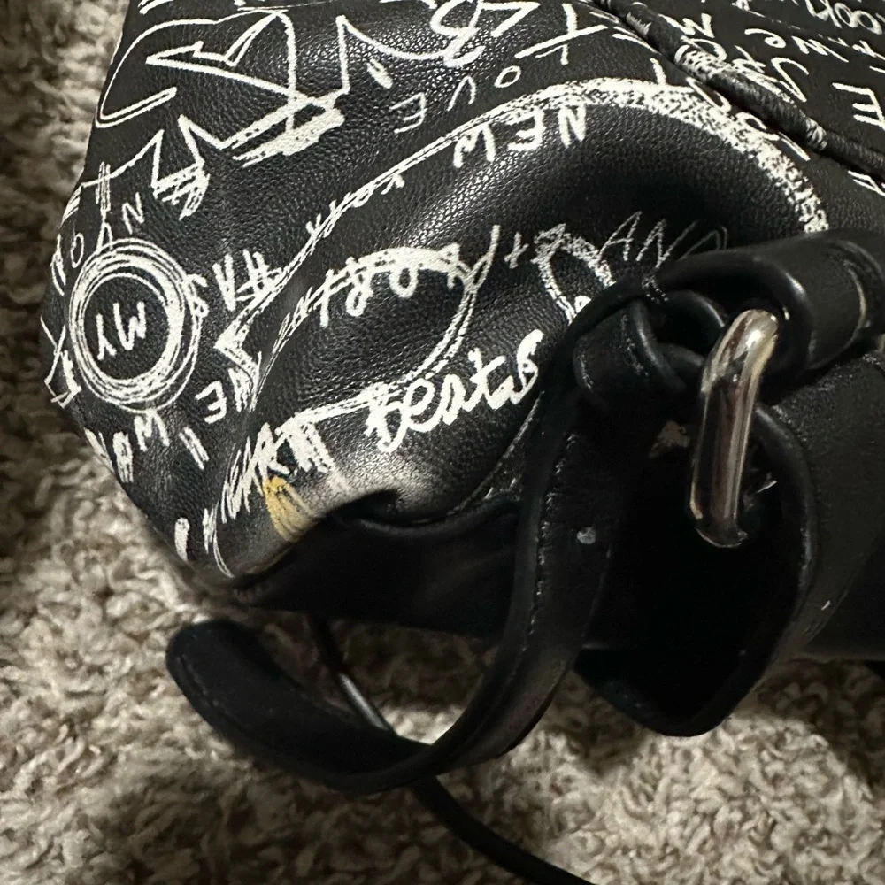 DKNY GRAFFITI BACKPACK HANDBAG